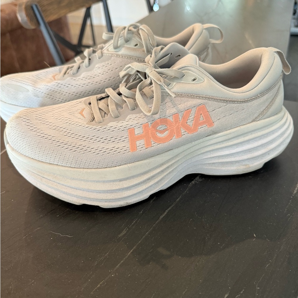 Hoka Women's Bondi 8 Size 9.5